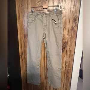 Massimo distressed,  khaki pants